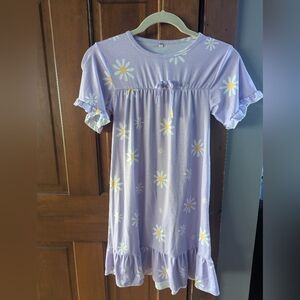Lavender Daisy Nightgown